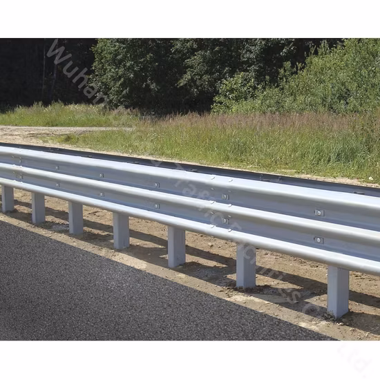 Barrera de seguridad de acero galvanizado en caliente, barrera de choque de acero, viga W de metal, barandilla de puente Thrie Wave, autopista, autopista, autopista, barandilla de viga triple W